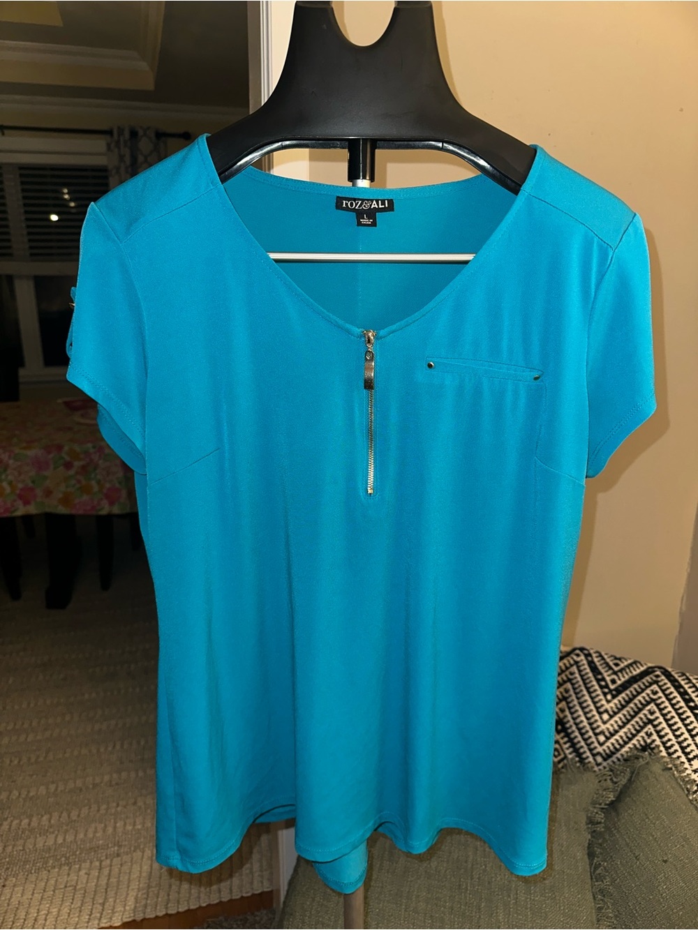 Roz & Ali Teal Short Sleeve Zip-Front Top